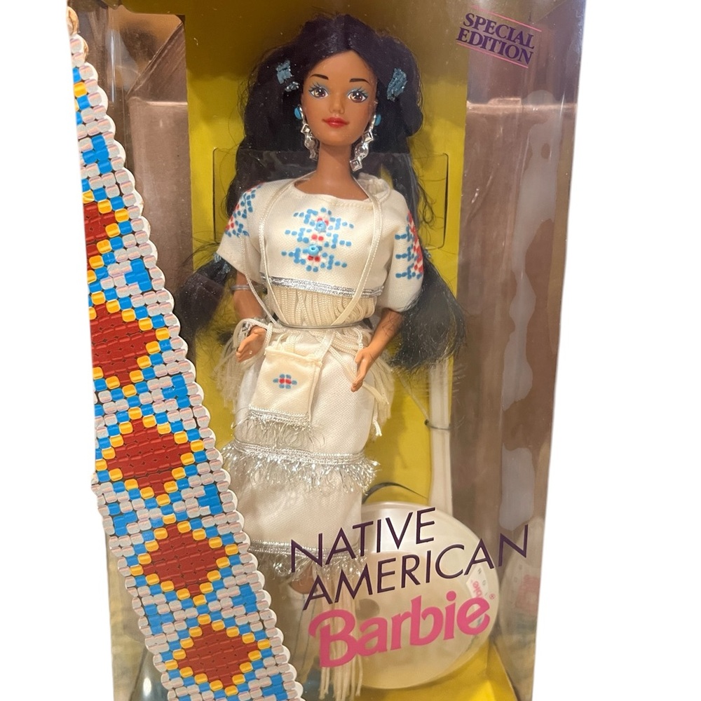 GUC~ Native American Barbie Dolls of the World Special Edition 1992
Mattel 1753